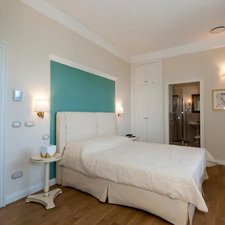 Sleeps 13 Pool Air Con Wifi Villa